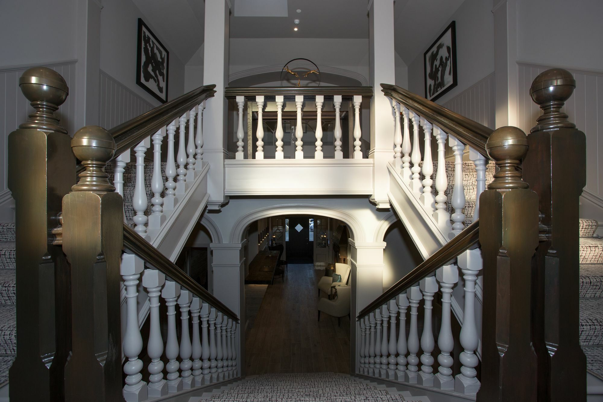 Dunalastair Hotel Suites キンロック・ランノホ エクステリア 写真 The staircase